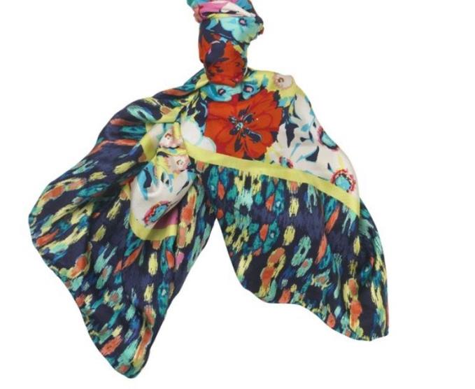 Juicy floral scarf